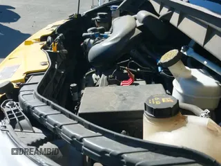 ✅ 2019 Ford Transit • VIN: 1FTYR3XM3KKA24903 • Lot: 43469369. Wystawiony na IAAI z przebiegiem 177 895 mil. Bezpłatny archiwum sprzedaży aukcyjnych z USA i szczegółowy raport historii pojazdu na DreamBid. Zdjęcie 20.