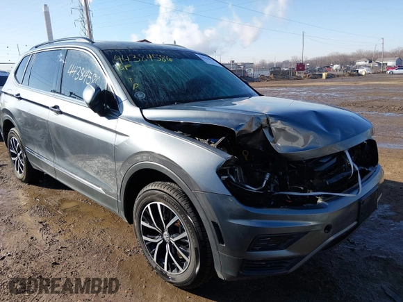 ✅ 2021 Volkswagen Tiguan SE • VIN: 3VV2B7AX4MM074792 • Lot: 44384586. Wystawiony na IAAI z przebiegiem 93 965 mil. Bezpłatny archiwum sprzedaży aukcyjnych z USA i szczegółowy raport historii pojazdu na DreamBid. Zdjęcie 6.