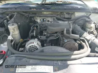 ✅ 2002 GMC Sonoma SLS • VIN: 1GTCS14W028174053 • Лот: 42573464. Опубликован ранее на IAAI с пробегом 185 563 миль. Бесплатный доступ к архиву аукционных продаж из США и подробный отчёт об истории автомобиля на DreamBid. Изображение 19.