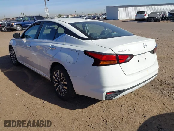✅ 2025 Nissan Altima SV • VIN: 1N4BL4DV7SN363114 • Lot: 44454240. Wystawiony na IAAI z przebiegiem 33 541 mil. Bezpłatny archiwum sprzedaży aukcyjnych z USA i szczegółowy raport historii pojazdu na DreamBid. Zdjęcie 3.