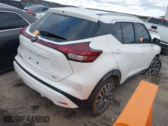 ✅ 2022 Nissan Kicks SV • VIN: 3N1CP5CVXNL485239 • Lot: 44132891. Wystawiony na IAAI z przebiegiem 129 016 mil. Bezpłatny archiwum sprzedaży aukcyjnych z USA i szczegółowy raport historii pojazdu na DreamBid. Zdjęcie 4.
