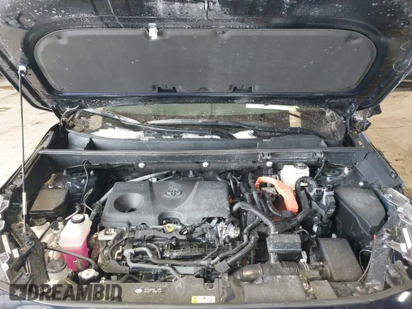 ✅ 2025 Toyota RAV4 Hybrid Limited • VIN: 4T3D6RFV8SU195139 • Lot: 44258451. Wystawiony na IAAI z przebiegiem 10 761 mil. Bezpłatny archiwum sprzedaży aukcyjnych z USA i szczegółowy raport historii pojazdu na DreamBid. Zdjęcie 10.