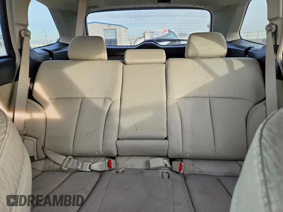 ✅ 2010 Subaru Outback Premium • VIN: 4S4BRBBC1A3358981 • Лот: 74991105. Опубліковано раніше на Copart з пробігом 116 872 миль. Безкоштовний доступ до архіву аукціонних продажів зі США та докладний звіт про історію автомобіля на DreamBid. Зображення 10.