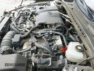 2021 Toyota Camry Hybrid SE z VIN 4T1S31AKXMU558387, wystawiony jako IAAI lot #42202151 z przebiegiem 33 018 mil mil oraz . Historia ofert i sprzedaży dostępna na DreamBid. Obrazek 20.