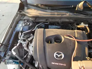 ✅ 2021 Mazda 3 S • VIN: JM1BPAJL8M1307564 • Lot: 85748445. Wystawiony na Copart z przebiegiem 56 611 mil. Bezpłatny archiwum sprzedaży aukcyjnych z USA i szczegółowy raport historii pojazdu na DreamBid. Zdjęcie 16.