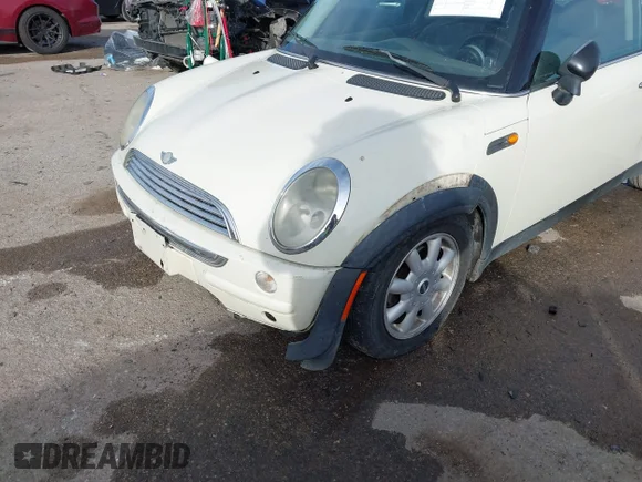 ✅ 2004 MINI Hardtop • VIN: WMWRC33494TJ59809 • Лот: 44125749. Опубліковано раніше на IAAI з пробігом 184 742 миль. Безкоштовний доступ до архіву аукціонних продажів зі США та докладний звіт про історію автомобіля на DreamBid. Зображення 6.