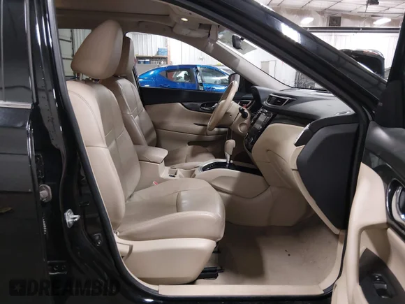 ✅ 2015 Nissan Rogue SV • VIN: 5N1AT2MV3FC783542 • Lot: 44414365. Wystawiony na IAAI z przebiegiem 132 673 mil. Bezpłatny archiwum sprzedaży aukcyjnych z USA i szczegółowy raport historii pojazdu na DreamBid. Zdjęcie 5.