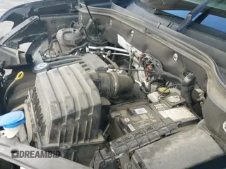 ✅ 2018 Volkswagen Atlas S • VIN: 1V2AR2CA4JC548477 • Lot: 43726435. Wystawiony na IAAI z przebiegiem 120 861 mil. Bezpłatny archiwum sprzedaży aukcyjnych z USA i szczegółowy raport historii pojazdu na DreamBid. Zdjęcie 20.