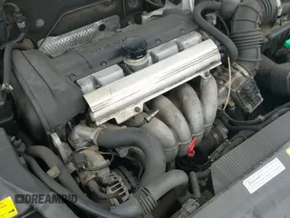 ✅ 1999 Volvo S70 • VIN: YV1LS55A0X1609545 • Lot: 42920801. Wystawiony na IAAI z przebiegiem 208 890 mil. Bezpłatny archiwum sprzedaży aukcyjnych z USA i szczegółowy raport historii pojazdu na DreamBid. Zdjęcie 17.