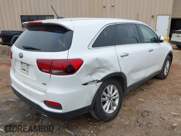 ✅ 2019 Kia Sorento L • VIN: 5XYPG4A34KG531841 • Lot: 44498156. Wystawiony na IAAI z przebiegiem 108 621 mil. Bezpłatny archiwum sprzedaży aukcyjnych z USA i szczegółowy raport historii pojazdu na DreamBid. Zdjęcie 4.
