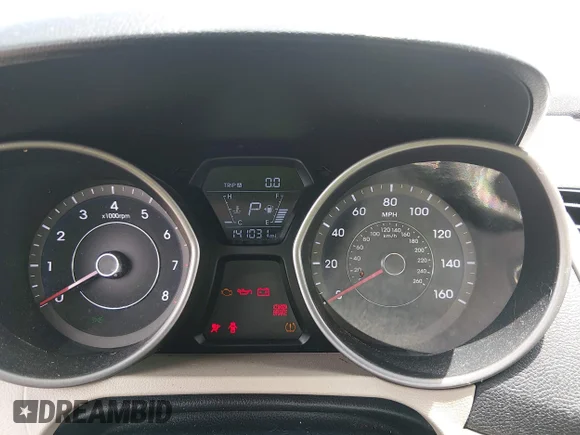 ✅ 2016 Hyundai Elantra SE • VIN: 5NPDH4AE7GH701627 • Lot: 45507736. Wystawiony na IAAI z przebiegiem 141 031 mil. Bezpłatny archiwum sprzedaży aukcyjnych z USA i szczegółowy raport historii pojazdu na DreamBid. Zdjęcie 7.