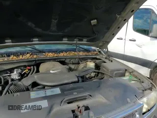 2002 Chevrolet Suburban LT с VIN 1GNEC16Z32J110621, выставлен на аукционе Copart как лот 83648944 с пробегом 207 681 миль миль и Чистый • Clean title. История ставок и продаж доступна на DreamBid. Изображение 14.