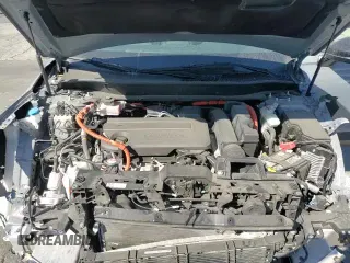 ✅ 2025 Honda CR-V Sport-L • VIN: 7FARS5H82SE012295 • Lot: 82261375. Listed on Copart with 41,879 mi. Free auction sales archive from the USA and detailed vehicle history report at DreamBid. Image 15.