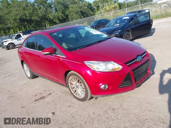 ✅ 2012 Ford Focus SEL • VIN: 1FAHP3H28CL293130 • Lot: 45509548. Wystawiony na IAAI z przebiegiem 119 288 mil. Bezpłatny archiwum sprzedaży aukcyjnych z USA i szczegółowy raport historii pojazdu na DreamBid. Zdjęcie 1.