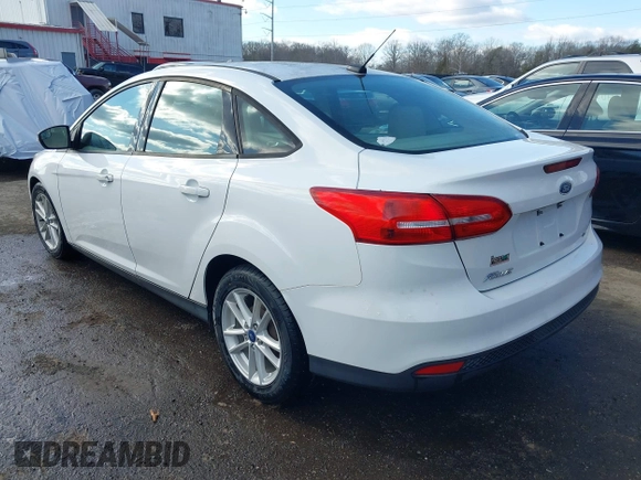 ✅ 2017 Ford Focus SE • VIN: 1FADP3F24HL266175 • Lot: 44047933. Wystawiony na IAAI z przebiegiem 87 447 mil. Bezpłatny archiwum sprzedaży aukcyjnych z USA i szczegółowy raport historii pojazdu na DreamBid. Zdjęcie 3.