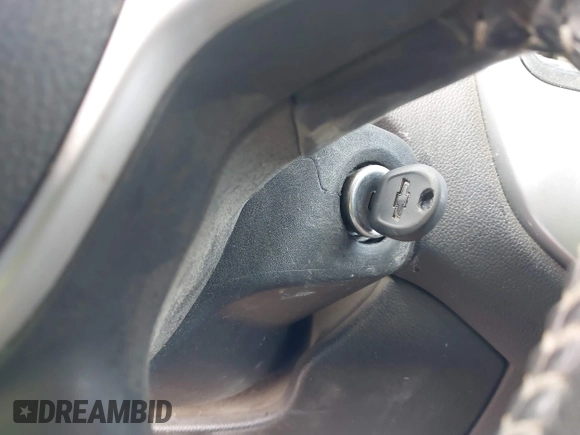 ✅ 2020 Chevrolet Colorado 2WD LT • VIN: 1GCHSCEA2L1167006 • Lot: 42696564. Wystawiony na IAAI z przebiegiem 99 821 mil. Bezpłatny archiwum sprzedaży aukcyjnych z USA i szczegółowy raport historii pojazdu na DreamBid. Zdjęcie 11.