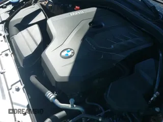 ✅ 2019 BMW 3 Series 330i • VIN: WBA5R1C52KAK10683 • Lot: 42918624. Wystawiony na IAAI z przebiegiem 59 661 mil. Bezpłatny archiwum sprzedaży aukcyjnych z USA i szczegółowy raport historii pojazdu na DreamBid. Zdjęcie 19.