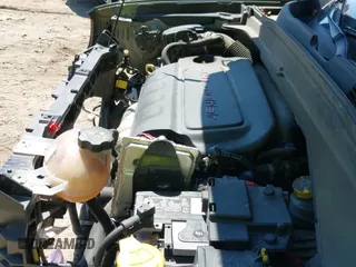 ✅ 2017 Jeep Renegade Sport • VIN: ZACCJAAB8HPF24437 • Лот: 43198314. Опубликован ранее на IAAI с пробегом 185 000 миль. Бесплатный доступ к архиву аукционных продаж из США и подробный отчёт об истории автомобиля на DreamBid. Изображение 20.