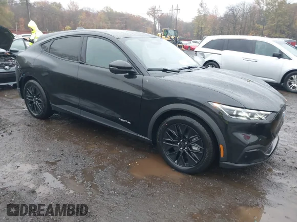 ✅ 2025 Ford Mustang Mach-E Select • VIN: 3FMTK1S53SMA10474 • Лот: 43545054. Опубликован ранее на IAAI с пробегом 1 494 миль. Бесплатный доступ к архиву аукционных продаж из США и подробный отчёт об истории автомобиля на DreamBid. Изображение 1.