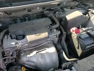 ✅ 2018 Toyota RAV4 XLE • VIN: JTMRFREV8JJ242612 • Лот: 91673345. Опубликован ранее на Copart с пробегом 119 106 миль. Бесплатный доступ к архиву аукционных продаж из США и подробный отчёт об истории автомобиля на DreamBid. Изображение 13.