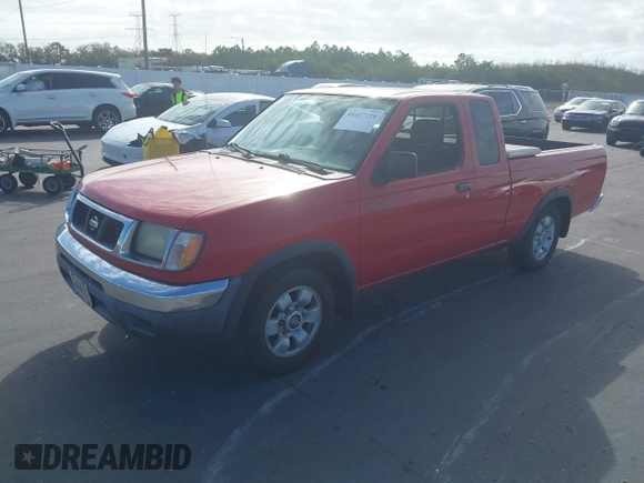 ✅ 2000 Nissan Frontier XE • VIN: 1N6DD26S5YC325986 • Lot: 44417129. Wystawiony na IAAI z przebiegiem 179 549 mil. Bezpłatny archiwum sprzedaży aukcyjnych z USA i szczegółowy raport historii pojazdu na DreamBid. Zdjęcie 2.