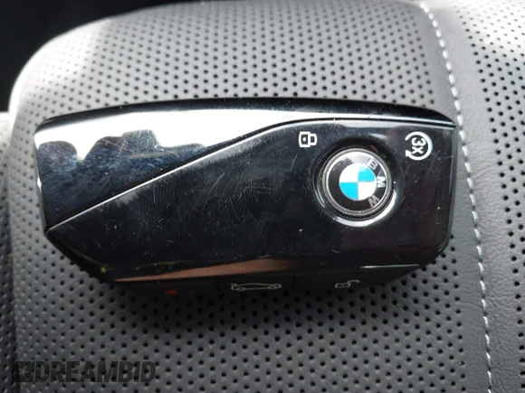 ✅ 2024 BMW 7 Series 760i xDrive • VIN: WBA33EJ0XRCR25488 • Lot: 42687665. Listed on IAAI with 10,052 mi. Free auction sales archive from the USA and detailed vehicle history report at DreamBid. Image 11.