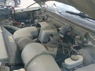 ✅ 2000 Ford Expedition Eddie Bauer • VIN: 1FMEU17L3YLB95565 • Lot: 42517370. Listed on IAAI with Not provided. Free auction sales archive from the USA and detailed vehicle history report at DreamBid. Image 18.