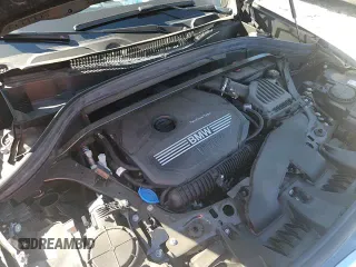 ✅ 2021 BMW X1 sDrive28i • VIN: WBXJG7C09M5S34329 • Lot: 86098535. Wystawiony na Copart z przebiegiem 33 799 mil. Bezpłatny archiwum sprzedaży aukcyjnych z USA i szczegółowy raport historii pojazdu na DreamBid. Zdjęcie 15.