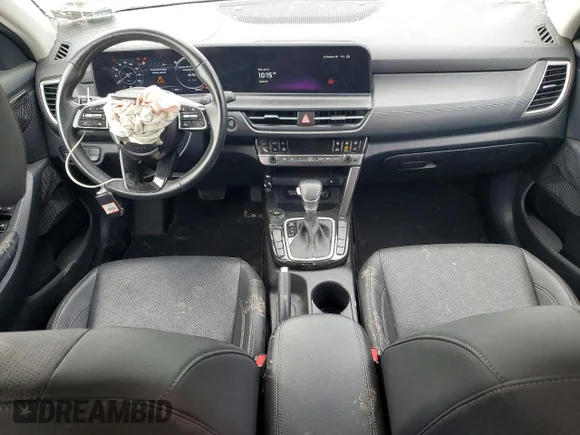 ✅ 2024 Kia Seltos EX • VIN: KNDERCAA1R7661111 • Лот: 56561146. Опубліковано раніше на Copart з пробігом 33 231 миль. Безкоштовний доступ до архіву аукціонних продажів зі США та докладний звіт про історію автомобіля на DreamBid. Зображення 8.