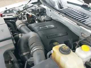 ✅ 2017 Lincoln Navigator Select • VIN: 5LMJJ3JT2HEL04384 • Lot: 42497745. Wystawiony na IAAI z przebiegiem 102 419 mil. Bezpłatny archiwum sprzedaży aukcyjnych z USA i szczegółowy raport historii pojazdu na DreamBid. Zdjęcie 19.