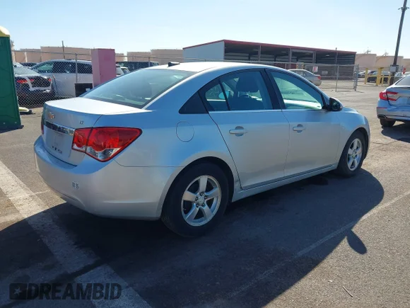 ✅ 2014 Chevrolet Cruze 1LT • VIN: 1G1PC5SB8E7124025 • Lot: 44302886. Listed on IAAI with 101,774 mi. Free auction sales archive from the USA and detailed vehicle history report at DreamBid. Image 4.