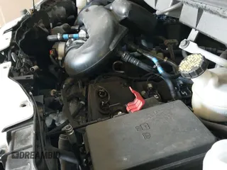 ✅ 2018 Ford Transit • VIN: 1FDYR2CM4JKB22445 • Lot: 42926889. Wystawiony na IAAI z przebiegiem 186 032 mil. Bezpłatny archiwum sprzedaży aukcyjnych z USA i szczegółowy raport historii pojazdu na DreamBid. Zdjęcie 18.