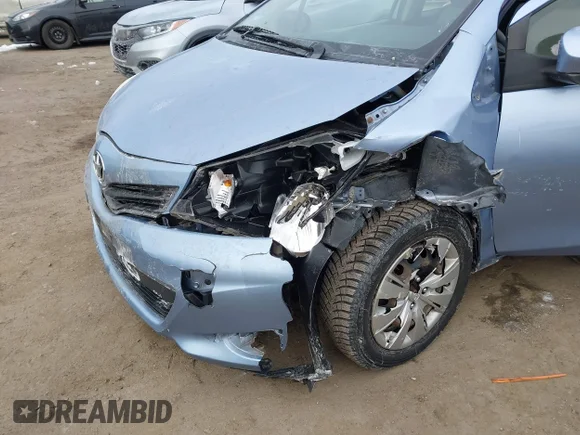 ✅ 2014 Toyota Yaris L • VIN: JTDKTUD34ED589727 • Лот: 44312116. Опубліковано раніше на IAAI з пробігом 69 141 миль. Безкоштовний доступ до архіву аукціонних продажів зі США та докладний звіт про історію автомобіля на DreamBid. Зображення 6.