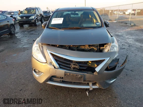 ✅ 2015 Nissan Versa SV • VIN: 3N1CN7AP4FL902426 • Lot: 44233414. Wystawiony na IAAI z przebiegiem 125 308 mil. Bezpłatny archiwum sprzedaży aukcyjnych z USA i szczegółowy raport historii pojazdu na DreamBid. Zdjęcie 6.