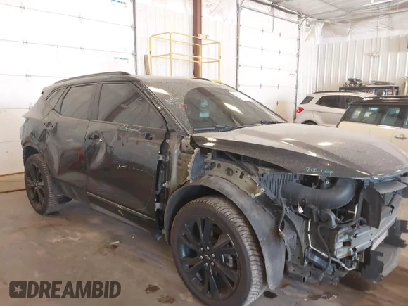 ✅ 2022 Chevrolet Blazer RS • VIN: 3GNKBKRSXNS223379 • Lot: 45518011. Wystawiony na IAAI z przebiegiem 79 079 mil. Bezpłatny archiwum sprzedaży aukcyjnych z USA i szczegółowy raport historii pojazdu na DreamBid. Zdjęcie 1.