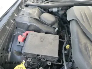 ✅ 2018 Dodge Challenger SXT • VIN: 2C3CDZAG8JH339673 • Lot: 91559005. Wystawiony na Copart z przebiegiem 35 975 mil. Bezpłatny archiwum sprzedaży aukcyjnych z USA i szczegółowy raport historii pojazdu na DreamBid. Zdjęcie 14.