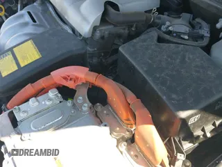 ✅ 2013 Lexus ES 300h • VIN: JTHBW1GG9D2005304 • Lot: 43094858. Listed on IAAI with 143,382 mi. Free auction sales archive from the USA and detailed vehicle history report at DreamBid. Image 19.