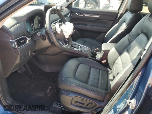 ✅ 2022 Mazda CX-5 S Premium • VIN: JM3KFBDM3N1620494 • Lot: 68696393. Wystawiony na Copart z przebiegiem Nie podano. Bezpłatny archiwum sprzedaży aukcyjnych z USA i szczegółowy raport historii pojazdu na DreamBid. Zdjęcie 7.