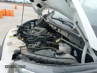 ✅ 2020 Ford Transit Cargo • VIN: 1FTBR2C85LKA39378 • Lot: 43301705. Wystawiony na IAAI z przebiegiem 54 809 mil. Bezpłatny archiwum sprzedaży aukcyjnych z USA i szczegółowy raport historii pojazdu na DreamBid. Zdjęcie 24.