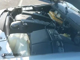 ✅ 2003 Mercedes-Benz M 500 • VIN: 4JGAB75E33A392249 • Lot: 42995693. Wystawiony na IAAI z przebiegiem 227 797 mil. Bezpłatny archiwum sprzedaży aukcyjnych z USA i szczegółowy raport historii pojazdu na DreamBid. Zdjęcie 12.