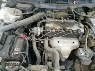 ✅ 1998 Honda Accord DX • VIN: 1HGCF8647WA081314 • Lot: 82371234. Wystawiony na Copart z przebiegiem 220 526 mil. Bezpłatny archiwum sprzedaży aukcyjnych z USA i szczegółowy raport historii pojazdu na DreamBid. Zdjęcie 13.