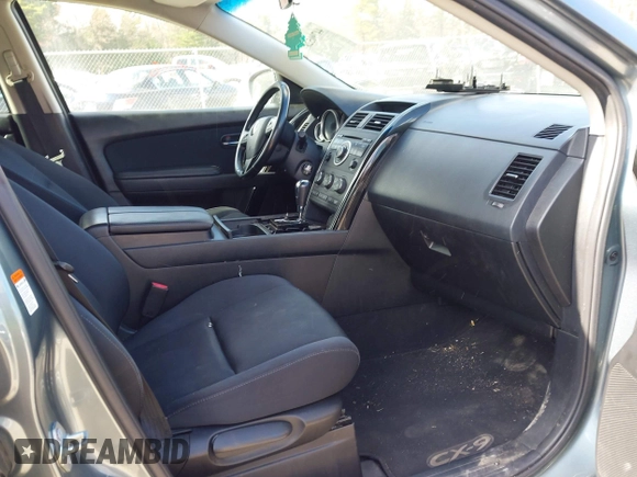 ✅ 2011 Mazda CX-9 Sport • VIN: JM3TB3BVXB0305064 • Lot: 44790528. Wystawiony na IAAI z przebiegiem 225 034 mil. Bezpłatny archiwum sprzedaży aukcyjnych z USA i szczegółowy raport historii pojazdu na DreamBid. Zdjęcie 5.