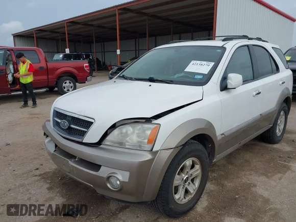 ✅ 2005 Kia Sorento LX • VIN: KNDJD733655418550 • Lot: 42138279. Wystawiony na IAAI z przebiegiem 140 645 mil. Bezpłatny archiwum sprzedaży aukcyjnych z USA i szczegółowy raport historii pojazdu na DreamBid. Zdjęcie 2.