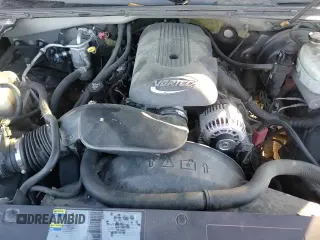 ✅ 2004 Chevrolet Silverado 1500 LS • VIN: 2GCEK13T941382163 • Lot: 84823424. Wystawiony na Copart z przebiegiem 207 003 mil. Bezpłatny archiwum sprzedaży aukcyjnych z USA i szczegółowy raport historii pojazdu na DreamBid. Zdjęcie 16.