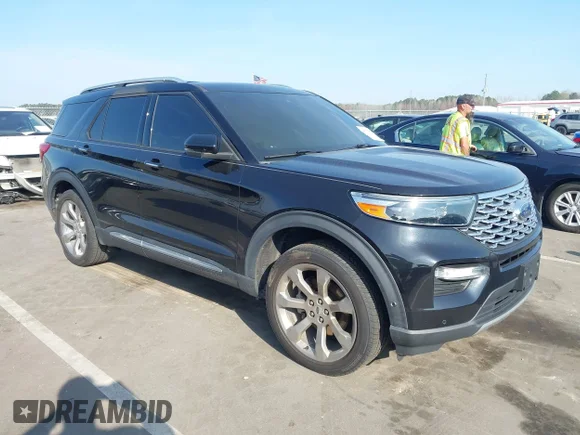 ✅ 2020 Ford Explorer Platinum • VIN: 1FM5K8HC6LGB13990 • Lot: 44572234. Wystawiony na IAAI z przebiegiem Nie podano. Bezpłatny archiwum sprzedaży aukcyjnych z USA i szczegółowy raport historii pojazdu na DreamBid. Zdjęcie 1.