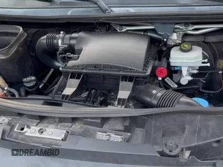 ✅ 2019 Mercedes-Benz Sprinter Cargo • VIN: WD4PF1CD6KP140748 • Lot: 90201325. Wystawiony na Copart z przebiegiem 93 571 mil. Bezpłatny archiwum sprzedaży aukcyjnych z USA i szczegółowy raport historii pojazdu na DreamBid. Zdjęcie 11.