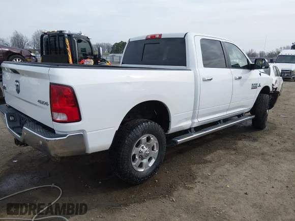 ✅ 2016 Ram 2500 SLT • VIN: 3C6UR5DL1GG120783 • Lot: 44429351. Listed on IAAI with 117,413 mi. Free auction sales archive from the USA and detailed vehicle history report at DreamBid. Image 4.