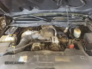 ✅ 2001 Chevrolet Silverado 2500HD • VIN: 1GCHK23121F152745 • Lot: 86510024. Wystawiony na Copart z przebiegiem 329 150 mil. Bezpłatny archiwum sprzedaży aukcyjnych z USA i szczegółowy raport historii pojazdu na DreamBid. Zdjęcie 12.