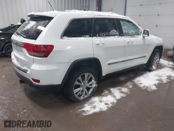✅ 2013 Jeep Grand Cherokee Laredo • VIN: 1C4RJFAG6DC557163 • Lot: 44241003. Wystawiony na IAAI z przebiegiem Nie podano. Bezpłatny archiwum sprzedaży aukcyjnych z USA i szczegółowy raport historii pojazdu na DreamBid. Zdjęcie 4.