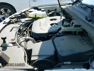 ✅ 2015 Lincoln MKC • VIN: 5LMTJ2AH3FUJ20590 • Lot: 42986142. Wystawiony na IAAI z przebiegiem 156 820 mil. Bezpłatny archiwum sprzedaży aukcyjnych z USA i szczegółowy raport historii pojazdu na DreamBid. Zdjęcie 19.